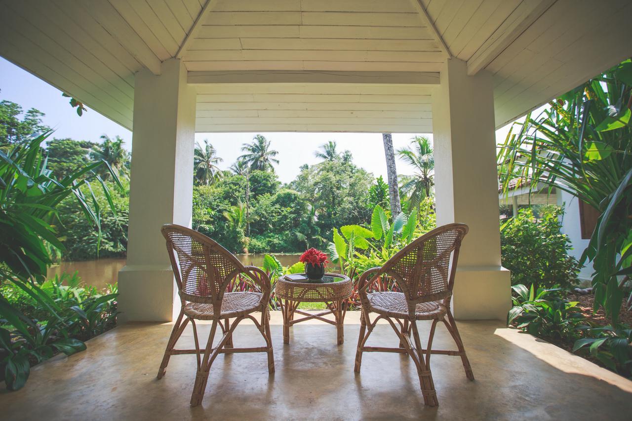 Karmel Villa Thalduwa Island - Five Bedroom Luxury Villa With Private Pool アハンガマ エクステリア 写真