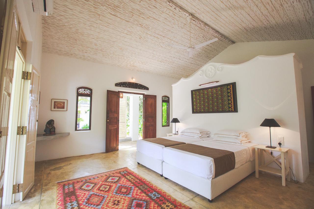 Karmel Villa Thalduwa Island - Five Bedroom Luxury Villa With Private Pool アハンガマ エクステリア 写真